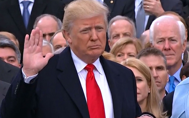 Donald Trump Presidente USA: quali prospettive per l'industria armiera? Donald Trump è il 45mo Presidente degli Stati Uniti
