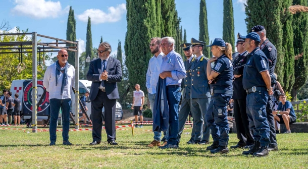 Eventi: ENDAS "Outdoor Experience" (Green Sports) All’evento sono intervenuti anche rappresentanze della Forza Territoriale e del Nucleo Operativo dell’Arma dei Carabinieri, della Forza Territoriale e del Gruppo Cinofilo della Guardia di Finanza e dl reparto Antifrode dell’Agenzia delle Dogane e dei Monopoli.