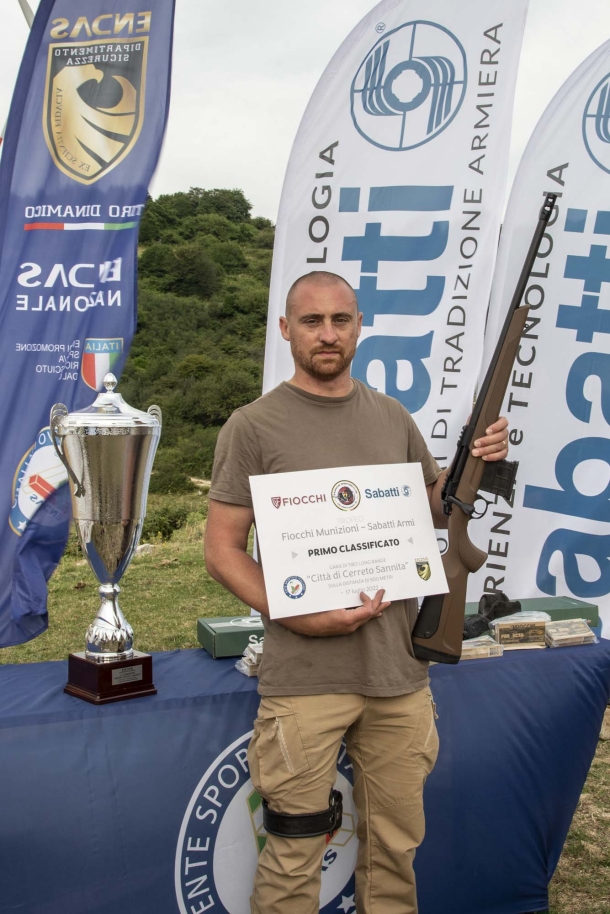 Trofeo Fiocchi-Sabatti 2022 Antonio Corbo, il tiratore che si è aggiudicato il primo posto in questa edizione del Trofeo Fiocchi-Sabatti, con un punteggio di 100/7