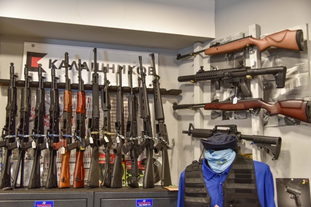 10 anni dell'Armeria Shooter Store di Roma 10 anni dell'Armeria Shooter Store di Roma