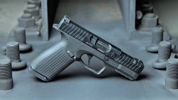 Arsenal Firearms USA cambia nome in Archon Firearms Cambia nome anche l'arma: da "Arsenal Firearms STRYK B" diventa "Archon Firearms Type B"