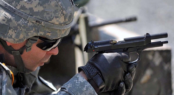Beretta difende l'affidabilità della M9 Secondo i test effettuati a Gallatin, le nuove Beretta M9 avrebbero un livello d'affidabilità dieci volte superiore a quella delle nuove MHS