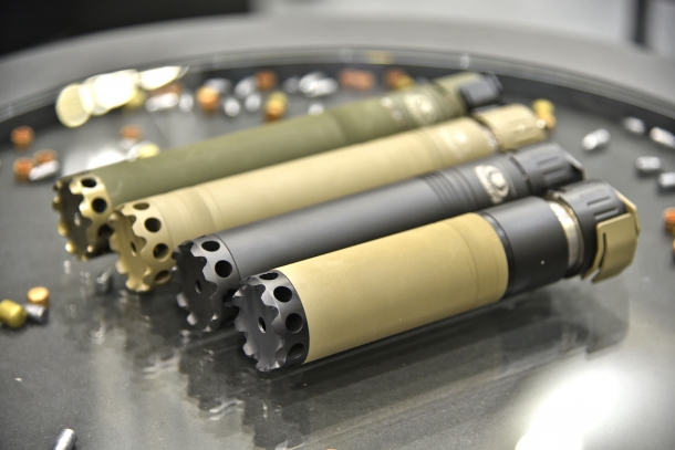 BLACKWATER AMMUNITION lancia il silenziatore Universal Silencer System per piattaforme d'arma AR15