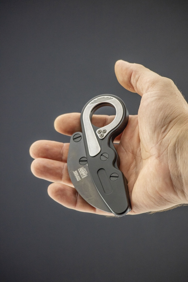 CRKT Provoke, the "kinematic" Karambit CRKT Provoke, the "kinematic" Karambit