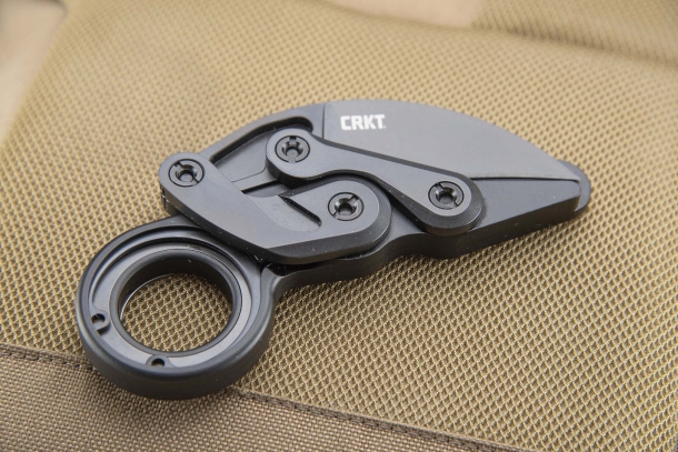 CRKT Provoke, the "kinematic" Karambit CRKT Provoke, the "kinematic" Karambit