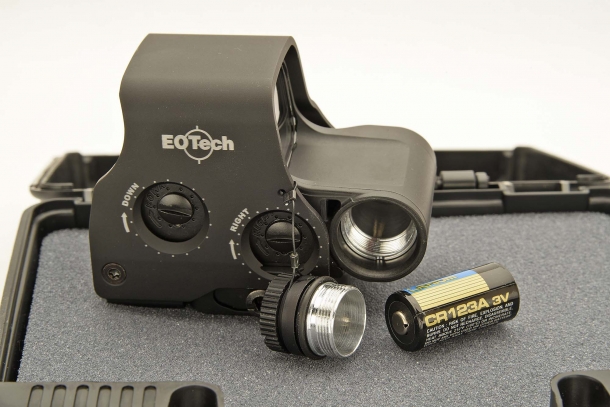 The EXPS3 is powered through a single CR123A battery
