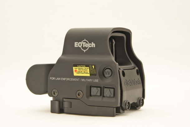 ...showing the reticle brightness control buttons