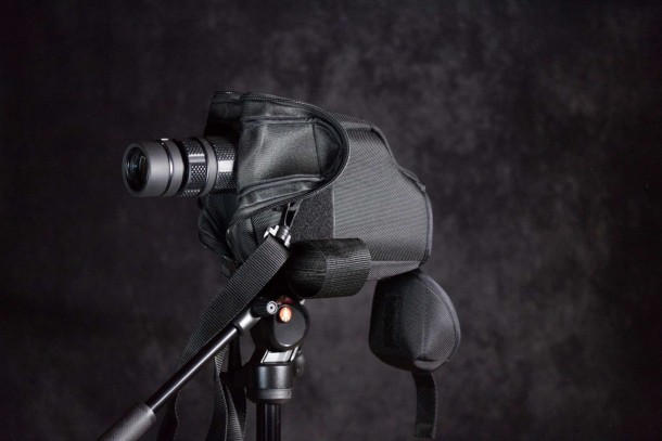 Sightmark Latitude 15-45x60 Tactical spotting scope La custodia imbottita protegge l'ottica durante l'uso in climi avversi