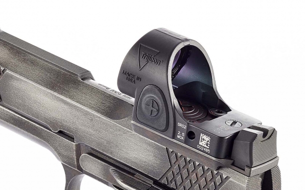 Trijicon SRO "Specialized Reflex Optic", now available in Europe Trijicon SRO "Specialized Reflex Optic", now available in Europe