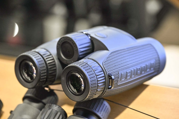Leupold BX-4 Range HD binocular with embedded laser rangefinder and ballistic calculator Leupold BX-4 Range HD binocular with embedded laser rangefinder and ballistic calculator