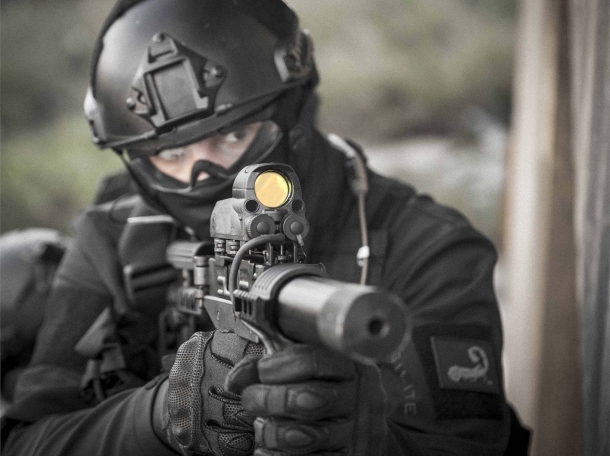 VIDEO: Meprolight optics new products 2016 MEPRO MOR - Multi-Purpose Reflex Sight With Two Laser Pointers (Visible and IR)