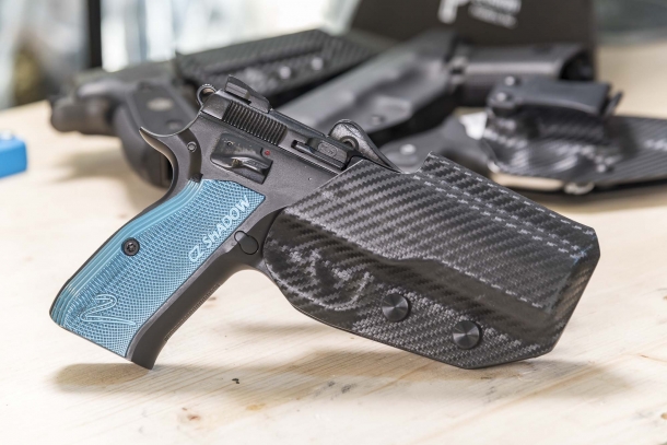 Armeria Shooter Store: le fondine Custom in Kydex