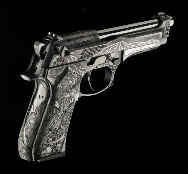 Beretta 98FS Demon: quando l'industria incontra l'arte Beretta 98FS Demon
