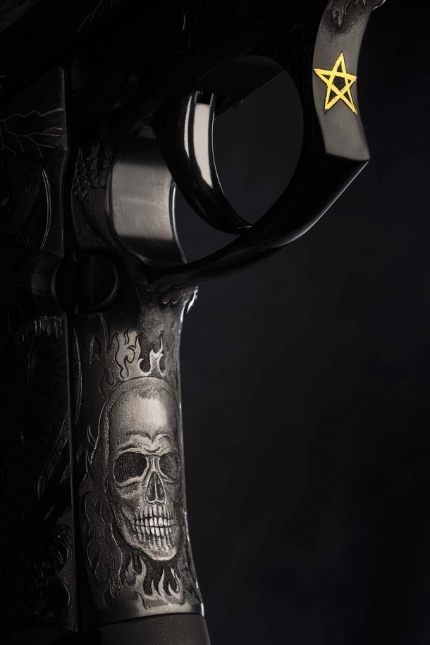 Beretta 98FS Demon: quando l'industria incontra l'arte Guardia del grilletto