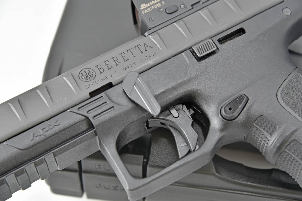 On all variants of the Beretta APX design, the takedown lever is located on the left side of the frame