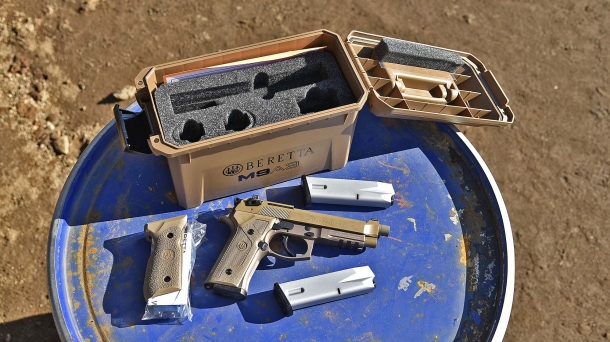 La Beretta M9A3, prodotta negli stabilimenti di Gallatin, viene fornita in uno speciale kit