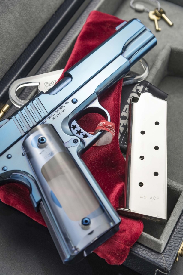 Cabot Guns Blue Deluxe Cabot Guns Blue Deluxe