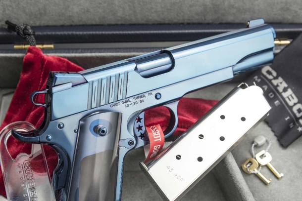 Cabot Guns Blue Deluxe Cabot Guns Blue Deluxe
