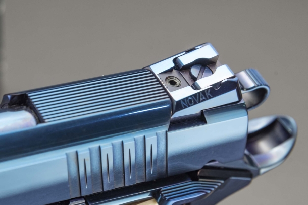 Cabot Guns Blue Deluxe Cabot Guns Blue Deluxe