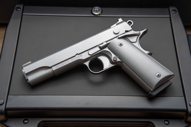 Cabot Guns 'The Icon', capolavoro minimalista