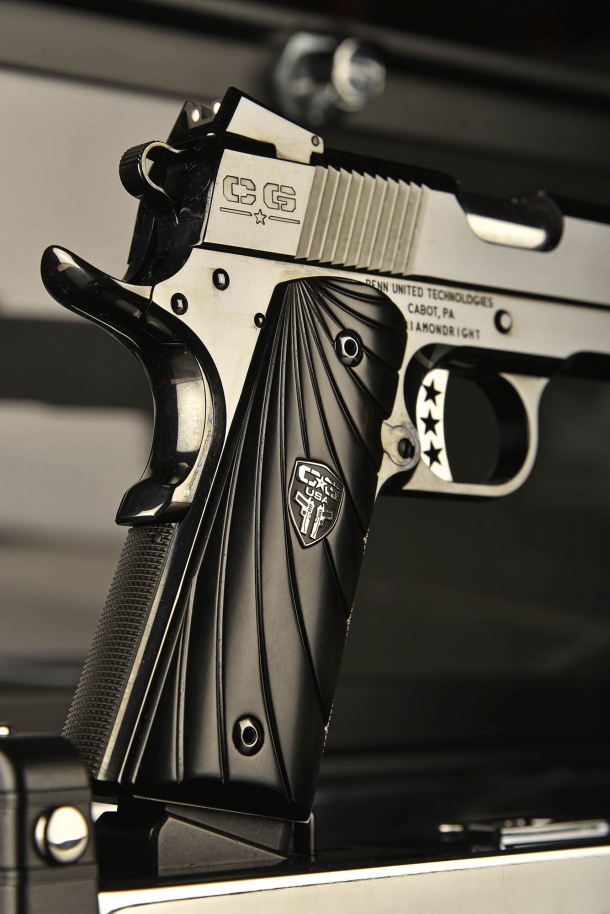 VIDEO: Cabot Guns Mirror Image Pistols