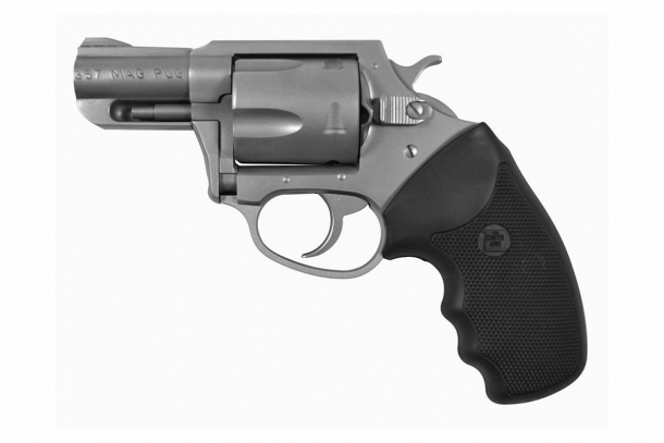 Charter Arms: "l'altro" revolver americano Il Charter Arms Pug in .357 Magnum