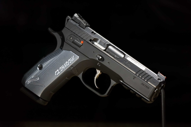 CZ Shadow 2 Compact - primo contatto Il fusto in Ergal riduce considerevolmente il peso rispetto alla full-size.
