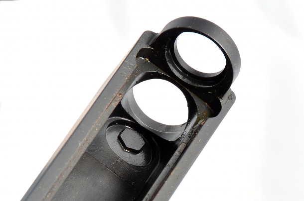 La piccola Glock G43 Slimline Il mirino è fissato tramite un dado filettato che ne facilita la sostituzione