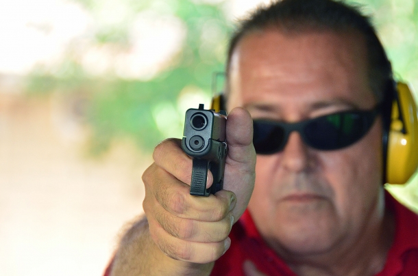 La piccola Glock G43 Slimline Glock G43 al tiro