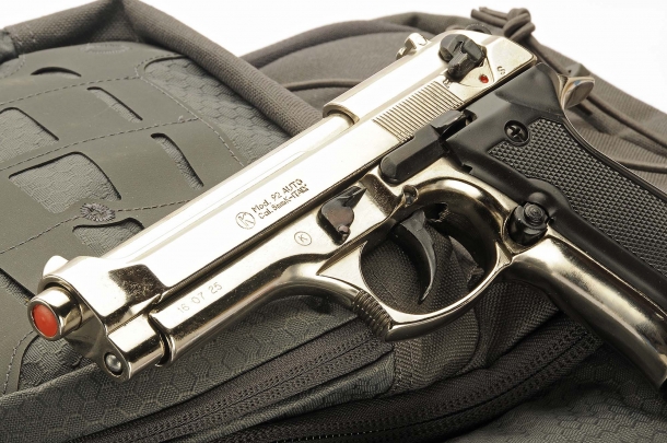 The blank firing pistol model 92 Auto