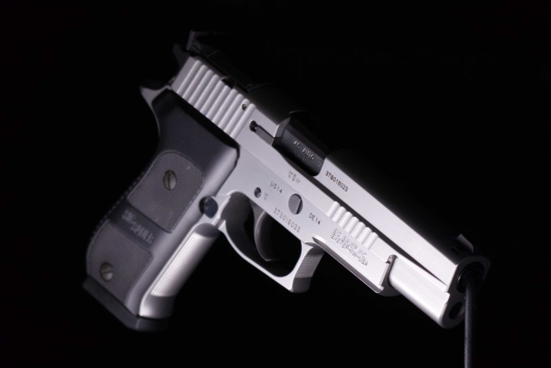 SIG Sauer P220 45 ACP SIG Sauer P220 45 ACP
