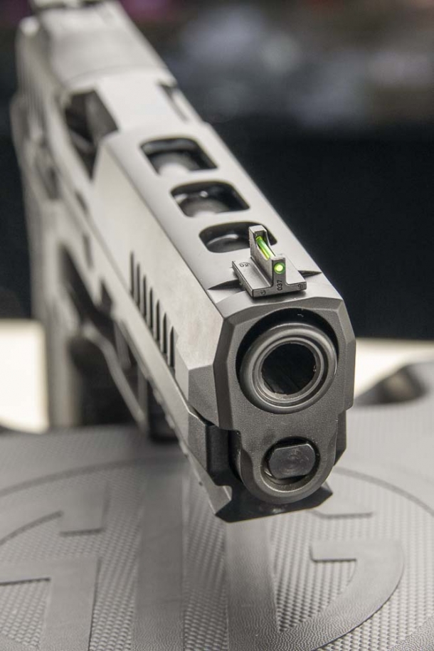 Pistola SIG Sauer P320 X-Five, modularità per il tiro dinamico Pistola SIG Sauer P320 X-Five, modularità per il tiro dinamico
