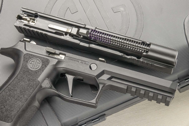 Pistola SIG Sauer P320 X-Five, modularità per il tiro dinamico Pistola SIG Sauer P320 X-Five, modularità per il tiro dinamico