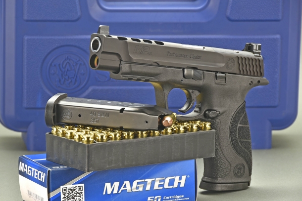 Smith & Wesson Performance Center Ported M&P 40L Pro Series C.O.R.E.