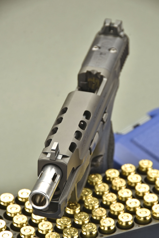 Smith & Wesson Performance Center Ported M&P 40L Pro Series C.O.R.E.