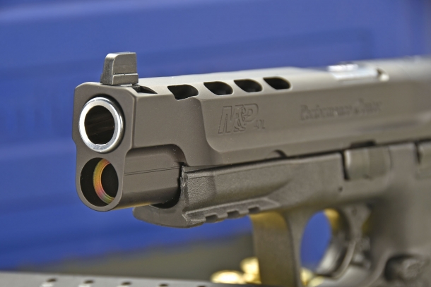 Smith & Wesson Performance Center Ported M&P 40L Pro Series C.O.R.E.