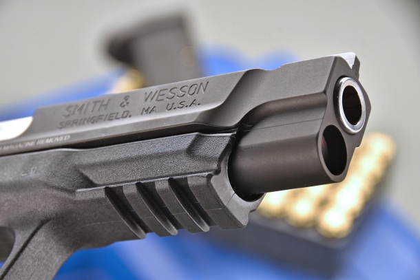Smith & Wesson Performance Center Ported M&P 40L Pro Series C.O.R.E.