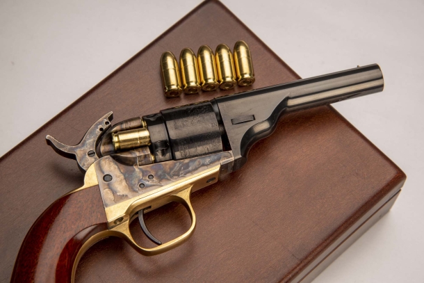 Uberti Colt 1862 Police Conversion calibro .380 ACP Uberti Colt 1862 Police Conversion calibro .380 ACP