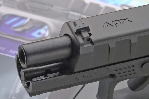 The fixed front sight