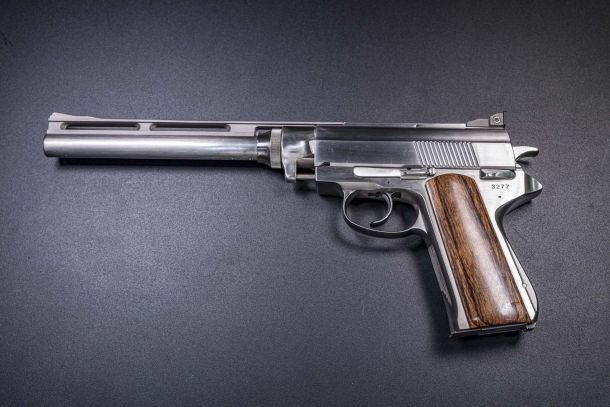 Wildey Survivor pistol: the first, the great, the original Wildey Survivor: la prima, la grande, l’originale