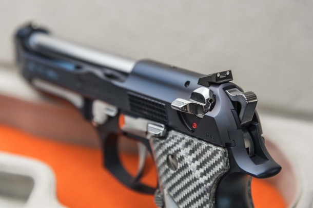 Beretta 92/98FS Fusion Blue: eleganza azzurra, in serie limitata