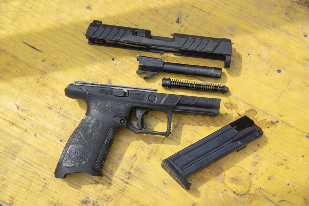 Beretta APX A1 Full Size: la striker-fired si rinnova Beretta APX A1 Full Size: la striker-fired si rinnova