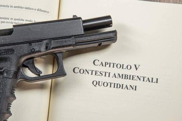 Libri: Riflessioni sull'uso della pistola in ambito tattico e difensivo Libri: Riflessioni sull'uso della pistola in ambito tattico e difensivo