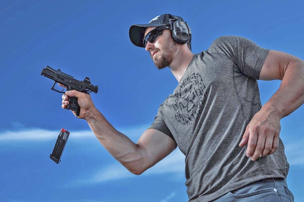 CZ P-09 Nocturne: a new generation of hammer-fired pistols CZ P-09 Nocturne: a new generation of hammer-fired pistols