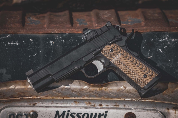 Dan Wesson Specialist Optics-Ready pistol: custom-quality convenience in a tactical 1911 Dan Wesson Specialist Optics-Ready pistol: custom-quality convenience in a tactical 1911