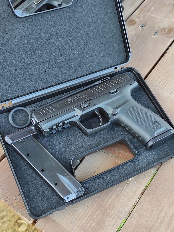 Pistola semi-automatica FORT-20, la nuova "striker-fired" ucraina