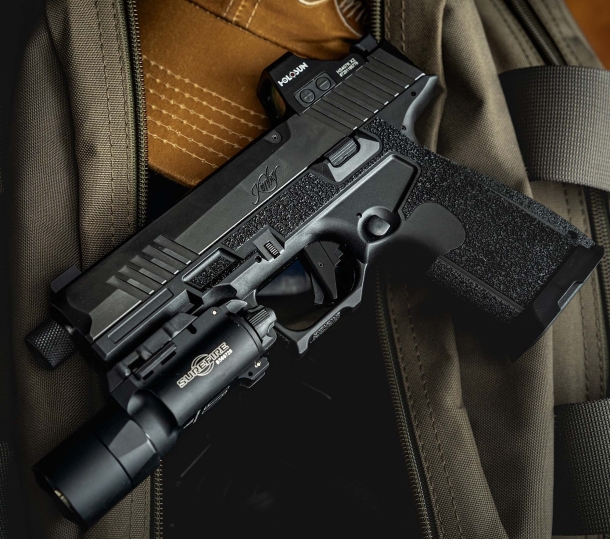 Kimber R7 Carbon Compact, la nuova pistola da difesa Kimber R7 Carbon Compact, la nuova pistola da difesa