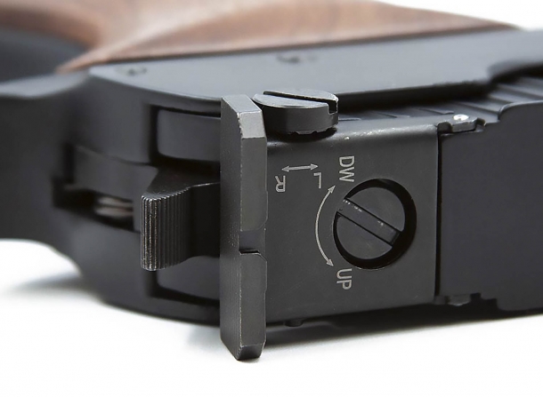 SIG Sauer Super Target: una pistola ad aria compressa per il tiro a 10 metri SIG Sauer Super Target: una pistola ad aria compressa per il tiro a 10 metri