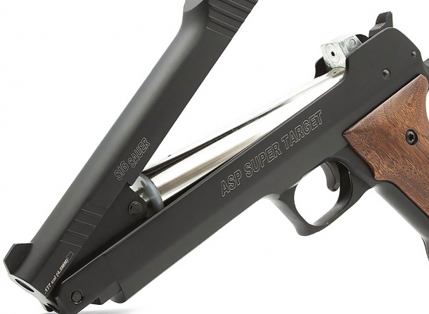 SIG Sauer Super Target: una pistola ad aria compressa per il tiro a 10 metri SIG Sauer Super Target: una pistola ad aria compressa per il tiro a 10 metri