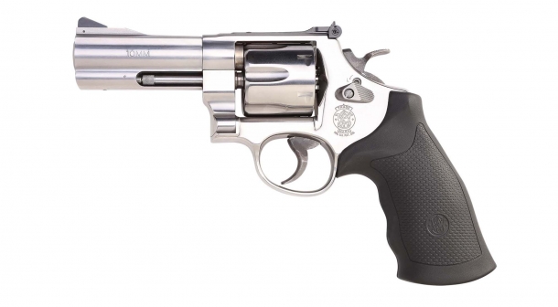 Smith & Wesson 610: the 10mm Auto revolver returns Smith & Wesson 610 revolver 4" barrel
